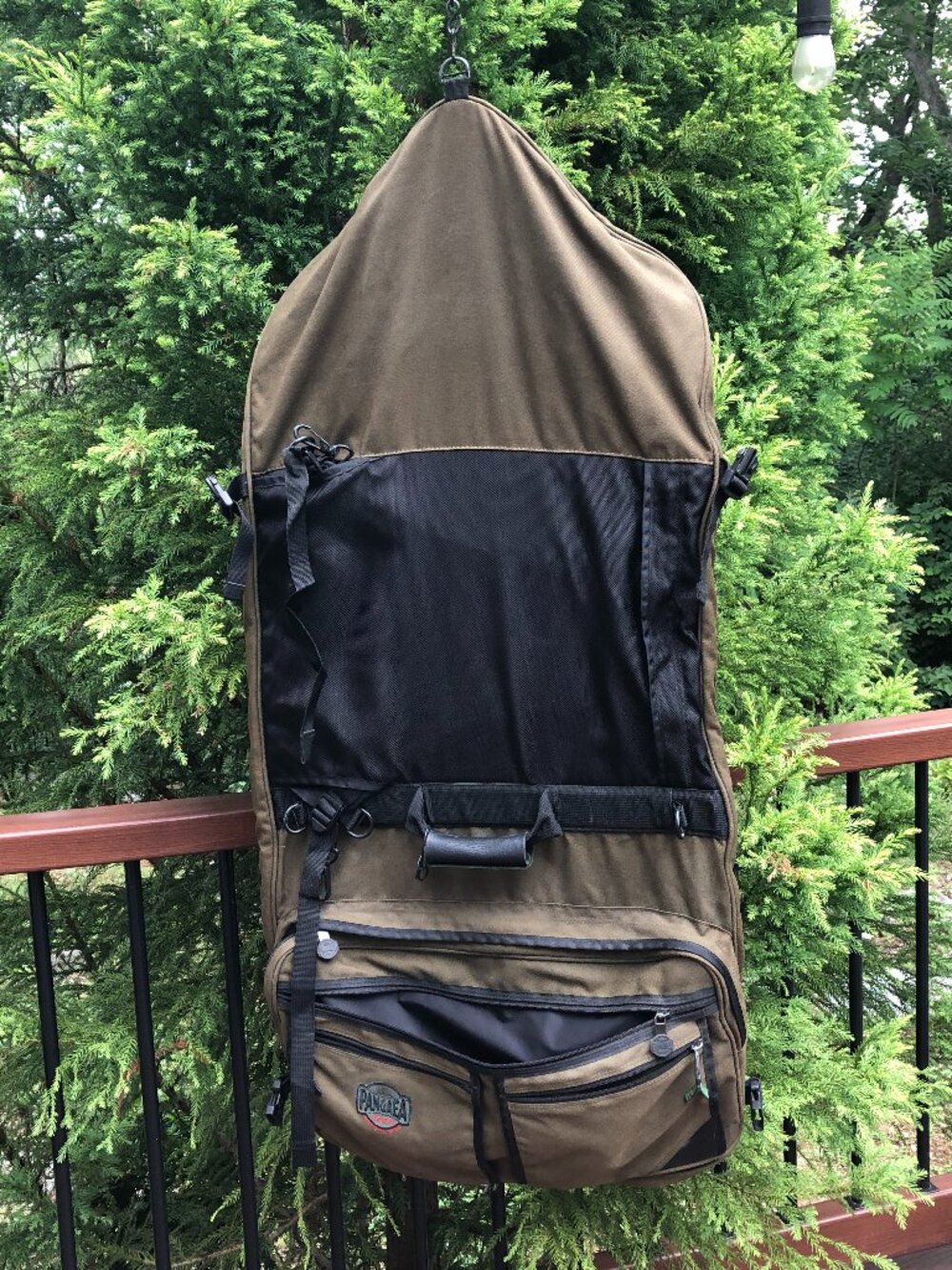 Pangea Kelty men trifold travel garment bag, large zipped around compartment